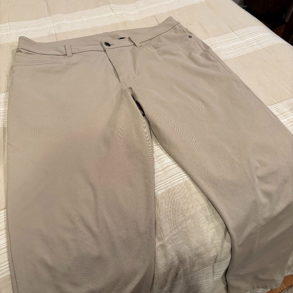 Lululemon ABC Commuter Pant